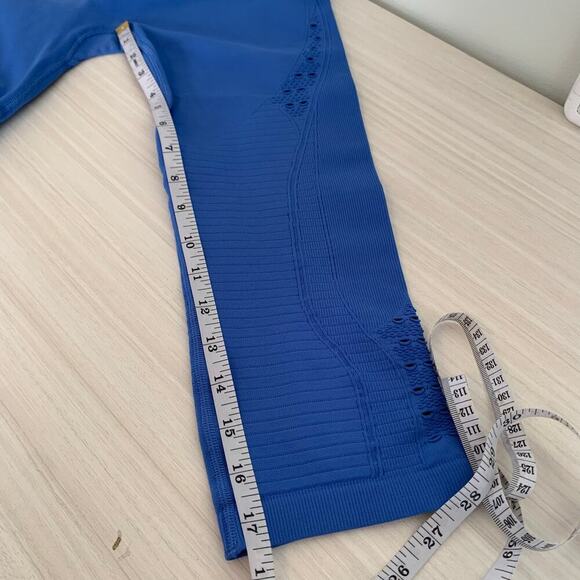 Gymshark Energy Seamless Cropped Leggings Size Medium High Rise Athleisure - Picture 8 of 14